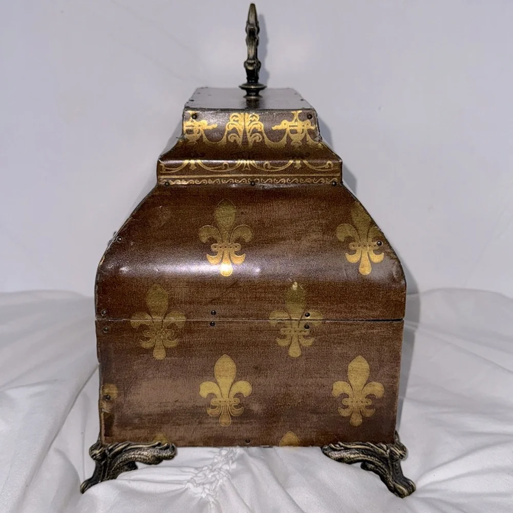 Vintage Fleur De Lis Broach Box Jewelry Casket Storage Box French Louis Rococo
